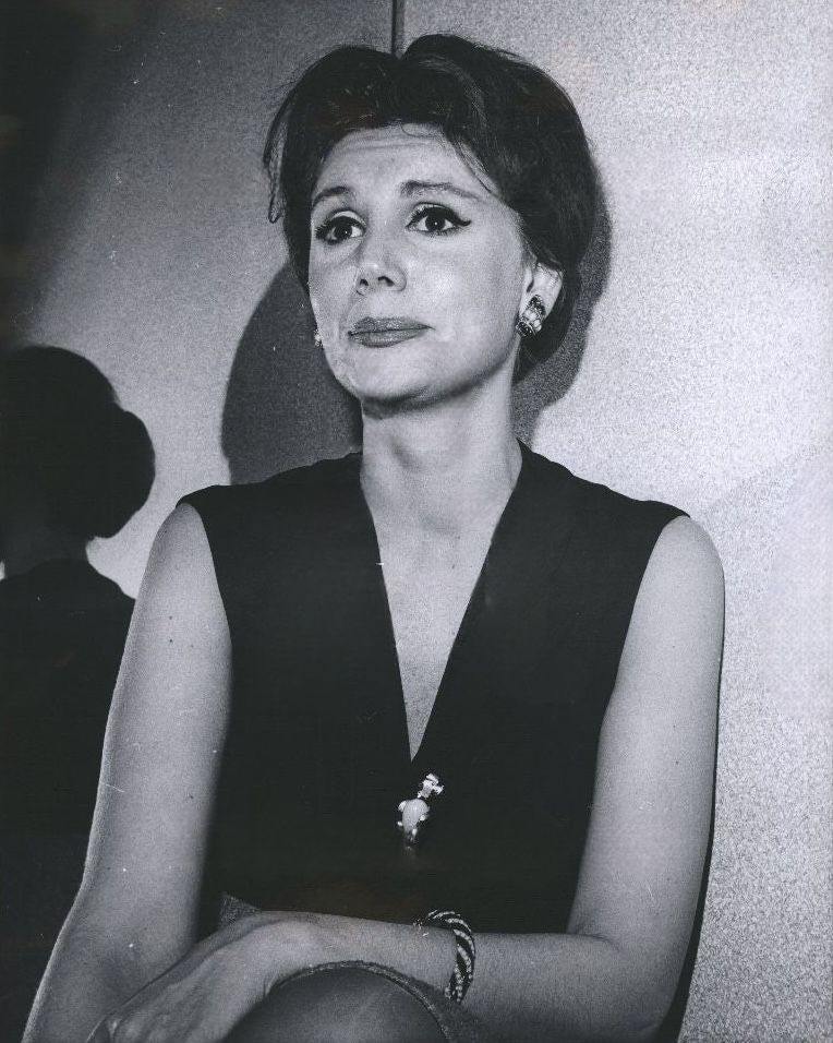 Louise Troy