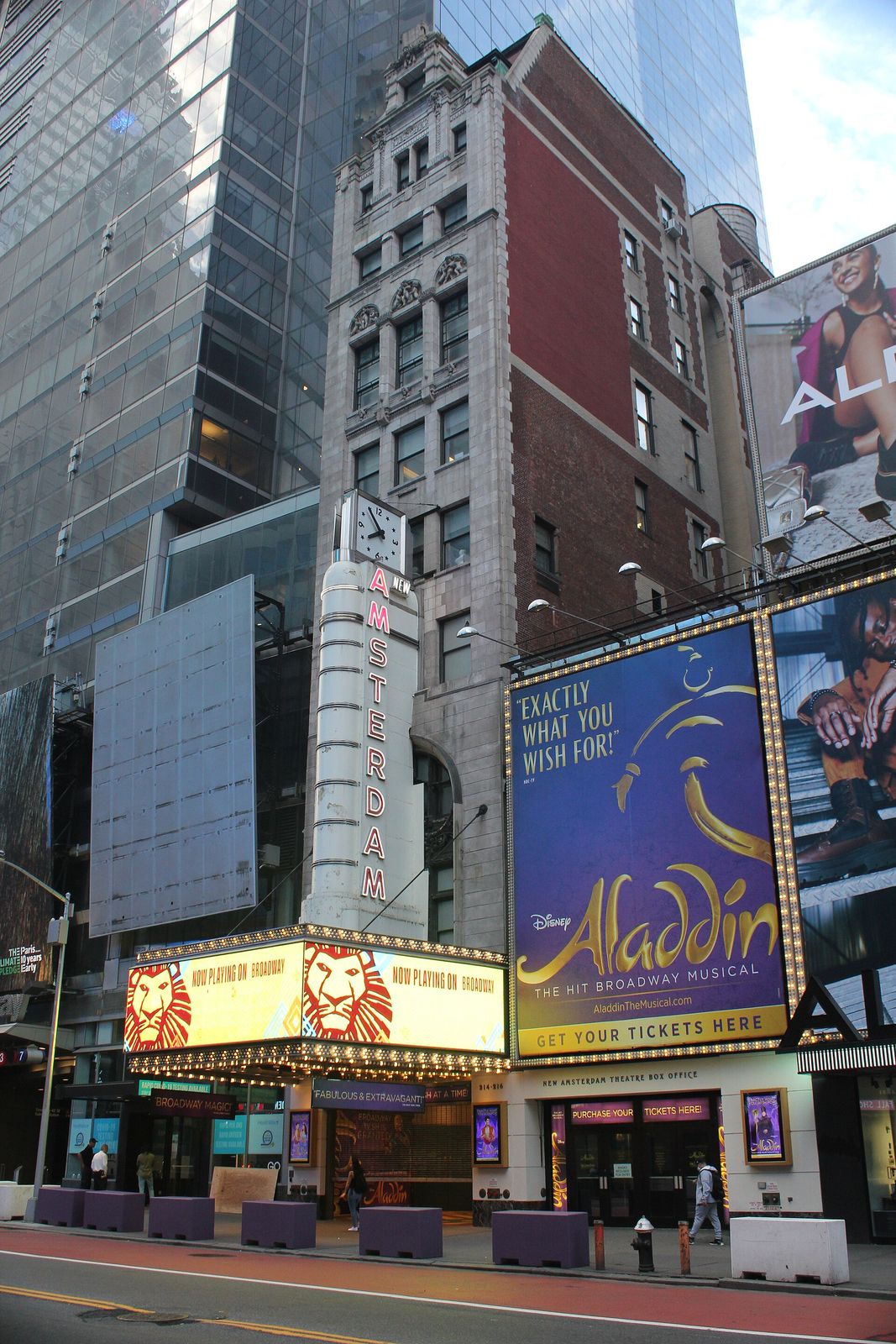New Amsterdam Theatre
