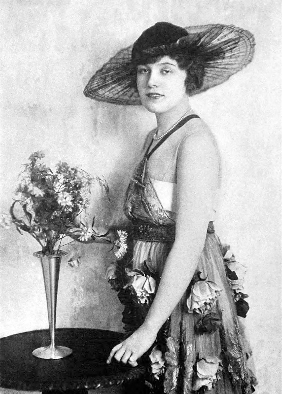Edith Hallor