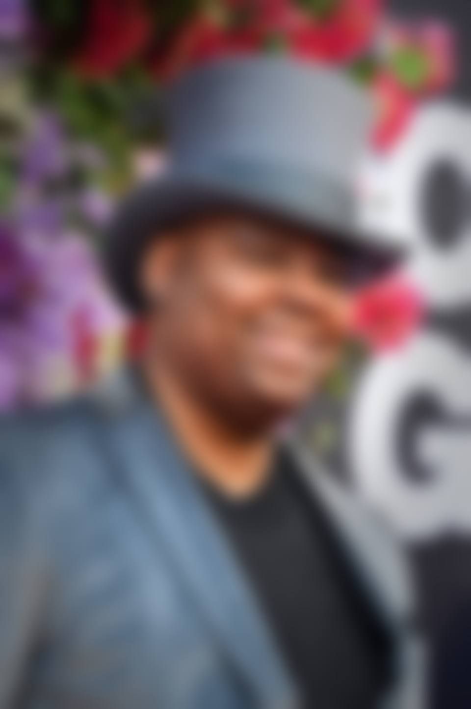 James Monroe Iglehart, blurred