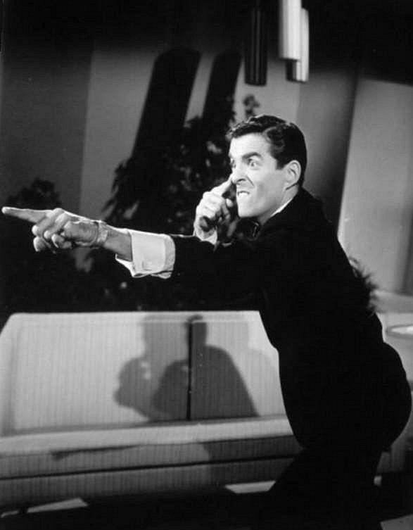 Pat Harrington
